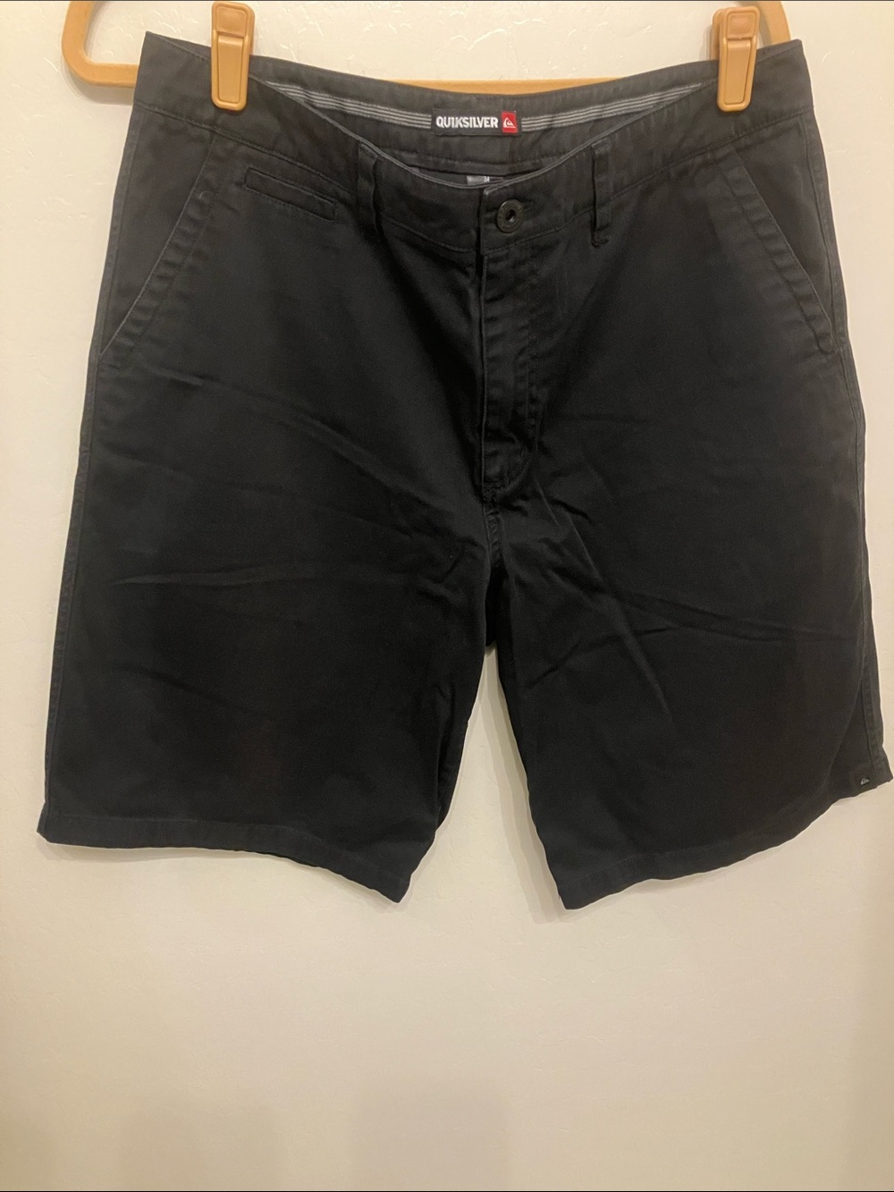 Quiksilver Men's Black Flat Front Shorts